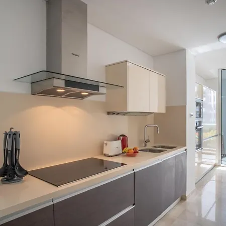 Madeira Ak5 * 丰沙尔